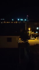 Gece karanlığında gelen yüksek sesler.