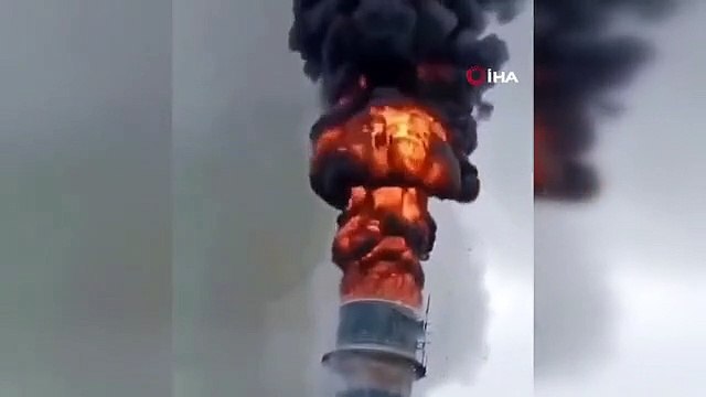 Çin'de Termik Santral Kulesinde Yangın Çıktı