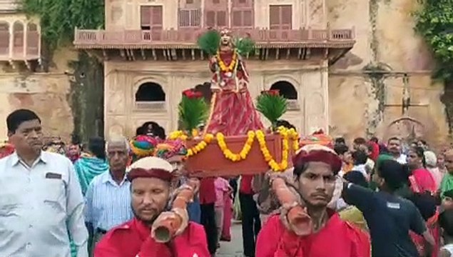 अलवर में निकली तीज माता की सवारी ,देखे वीडियो