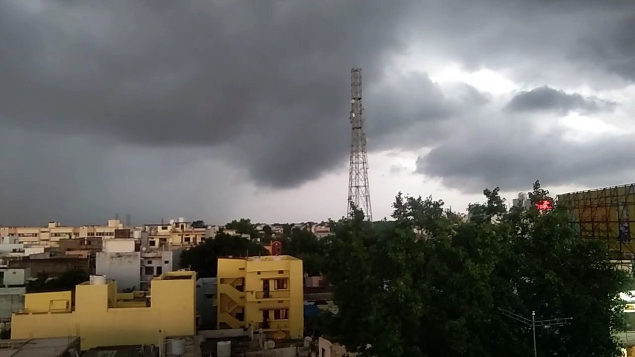 मौसम का दोहरा स्वरूप, सुबह बारिश के बाद धूप और...