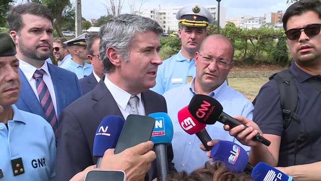 José Luís Carneiro pede cuidados redobrados com ignições devido às temperaturas altas dos próximos dias