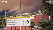 Spagna, maxi-incendio a Tenerife: evacuati gli abitanti di La Esperanza