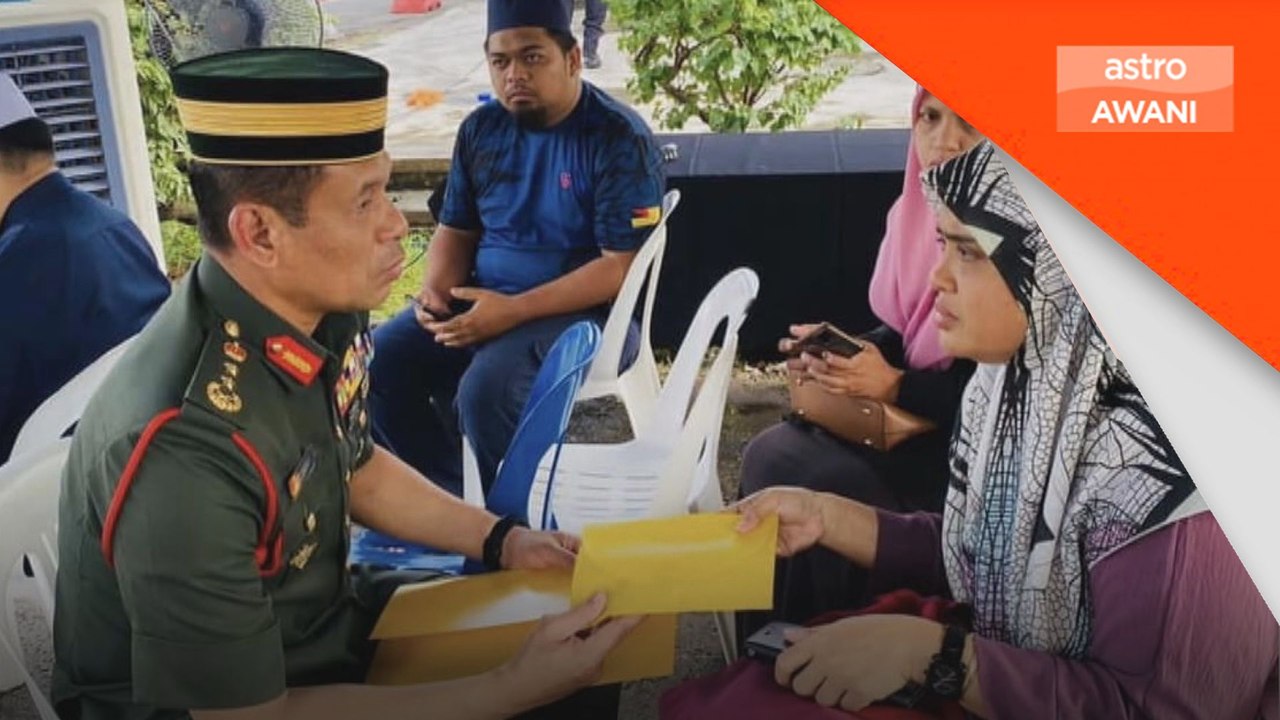 Agong sampaikan sumbangan peribadi kepada waris mangsa