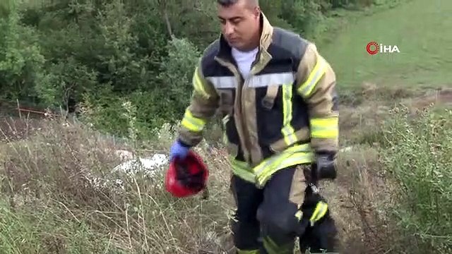 Otomobil baba ve oğluna mezar oldu...Şarampole uçan otomobil defalarca takla attı: 2 ölü, 2 yaralı