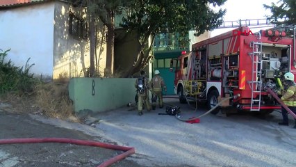 ATAŞEHİR'DE 4 KATLI İŞ YERİNDE YANGIN