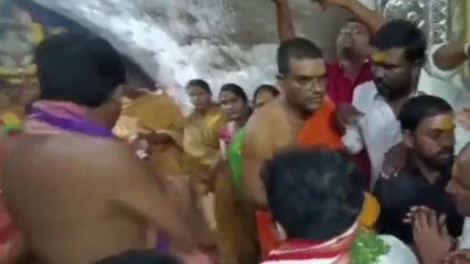 జనగామ: మల్లన్నను దర్శించుకున్న ఎమ్మెల్సీ పోచంపల్లి.. ప్రత్యేక పూజలు