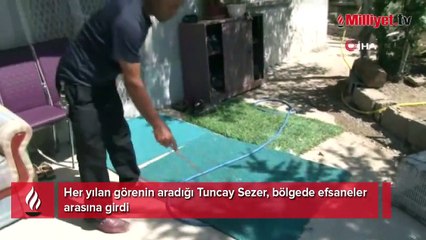 Ankara'da 'yılanların efendisi' olarak biliniyor! 3 metre sıçrayabilen yılanları böyle yakalıyor