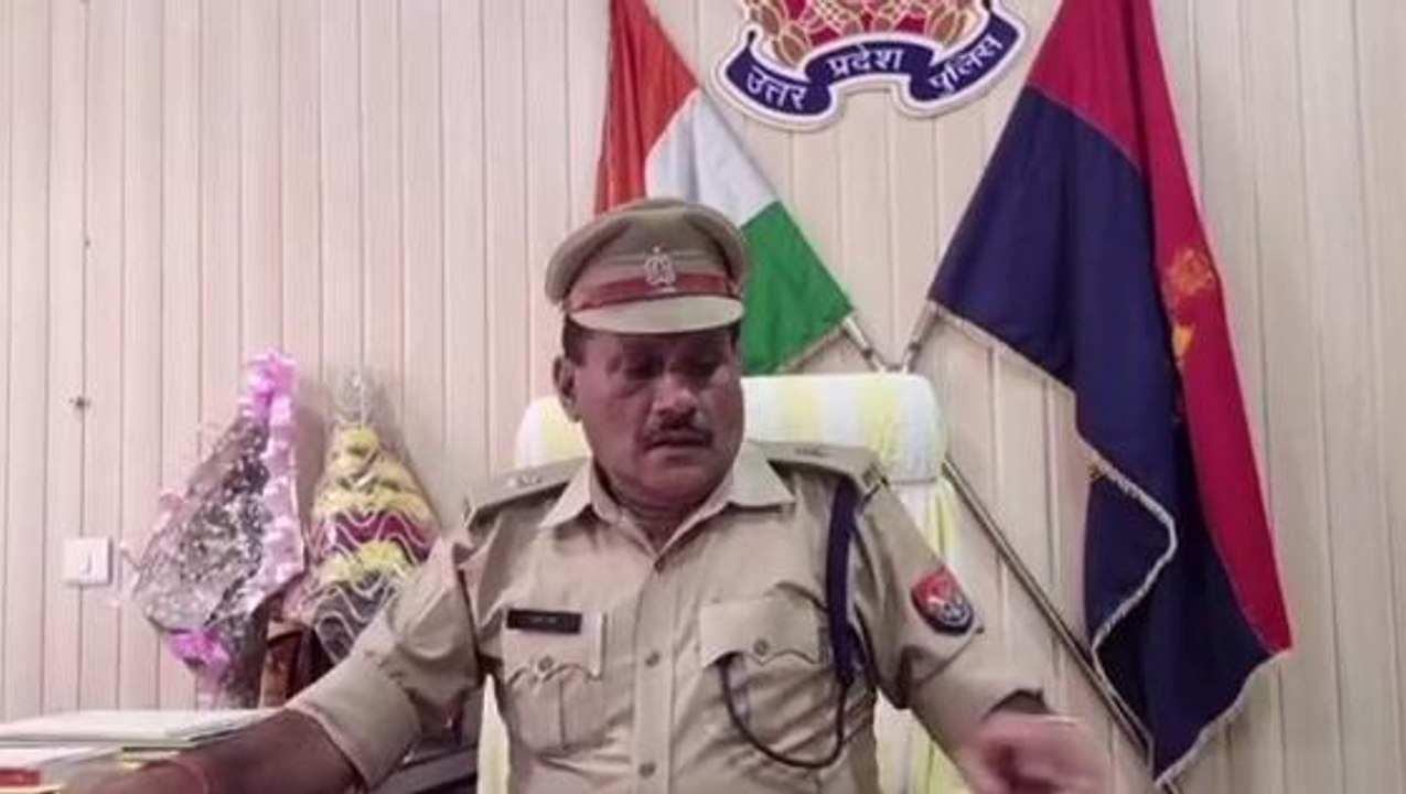 आगरा: वाहनों पर जाति और सांप्रदायिक सूचक शब्द लिखना पड़ेगा महंगा, पुलिस ने बनाया प्लान