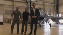 Olanda, Zelensky e Rutte assistono alla presentazione di un F-16A