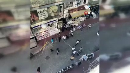 Fatih'te silahlı kavga! Ortalık savaş alanına döndü