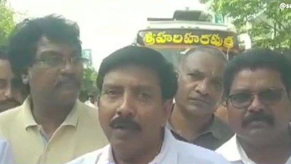 కాకినాడ జిల్లా: భారీ సంఖ్యలో విజయవాడకి బయలు దేరిన ఉద్యోగులు.. ఎందుకంటే?