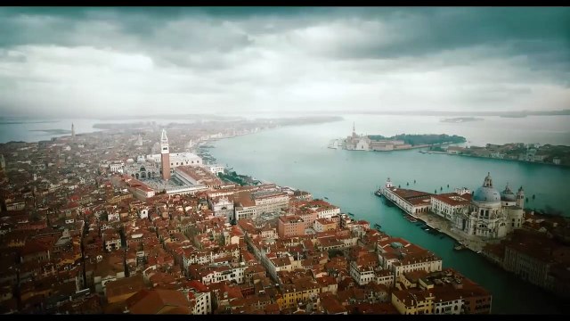 La prochaine aventure du meilleur détective au monde sera un film d'horreur et il effraie déjà les acteurs sur le tournage ! :