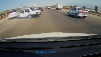 Bursa'da zincirleme kaza: Kazadan son anda böyle kurtuldu!