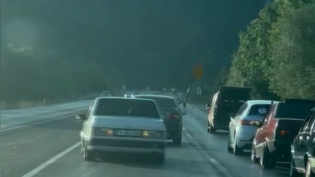 Düğün konvoyunda pompalı tüfekle havaya ateş açtı!