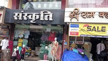 Thieves stole 6 lakh 50 thousand cash from 4 shops from the roof