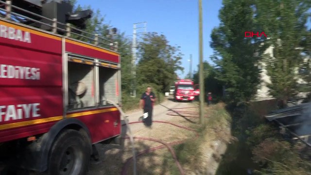 TOKAT'TA ÇİFTLİKTE ÇIKAN YANGINDA 2 BİN SAMAN BALYASI ZARAR GÖRDÜ