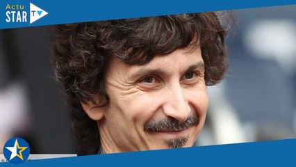 Arnaud Tsamere s'amuse de l'étrange ressemblance entre une commentatrice sportive et Anne Roumanoff