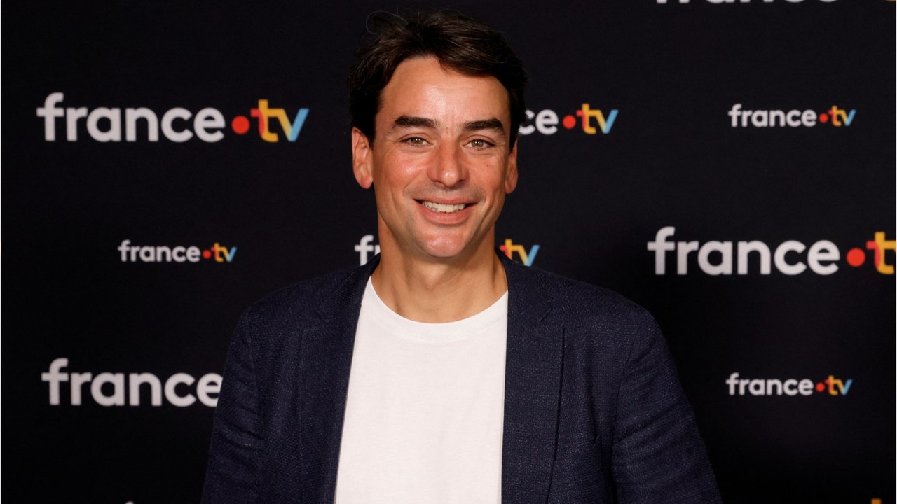 Voici - « Très joli couple " : plus amoureux que jamais, Julian Bugier dévoile un rare cliché avec sa compagne