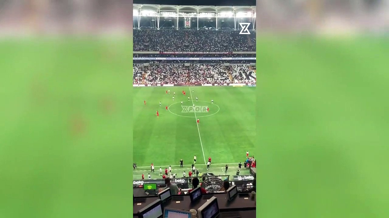 Maç 1-1 olunca çıldırdılar! Beşiktaş taraftarının ağzında yine aynı slogan var
