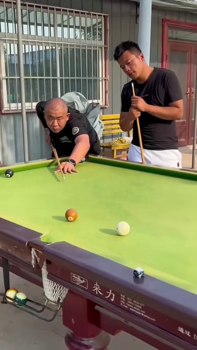 Funny Billiard Video