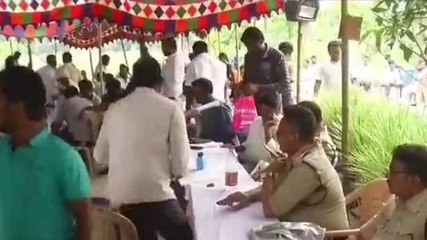 మహబూబాబాద్: మద్యం షాపుల కోసం లక్కీ డ్రా.. అదృష్టం ఎవరికో..!