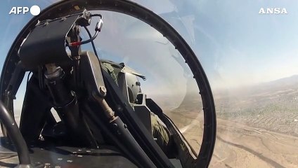 Blitz di Zelensky in Olanda, Rutte promette gli F-16