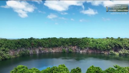 Fenêtre sur l'Outre-mer - Wallis et Futuna : le lac sacré de Lalolalo