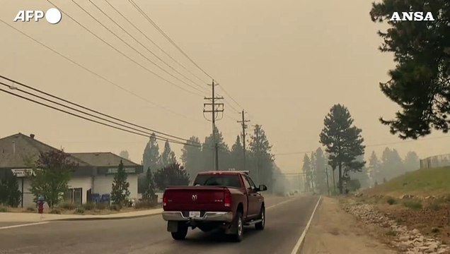 Incendi in Canada, nella Columbia Britannica ordine di evacuazione per 30mila persone