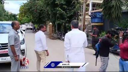 BRS Leaders Queue To MLC Kavitha House _ Muthireddy Yadagiri Reddy _ V6 News