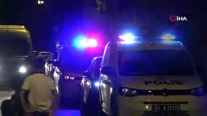 Adana’da olaya müdahale eden polis bıçaklandı