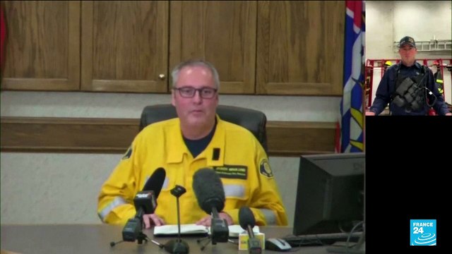 Western Canada wildfires force tens of thousands to flee