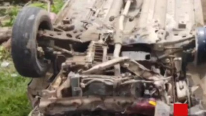 भीषण सड़क हादसा: कर पलटने से चालक की हालत गम्भीर