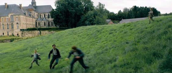 La guerra de los Lulus Trailer