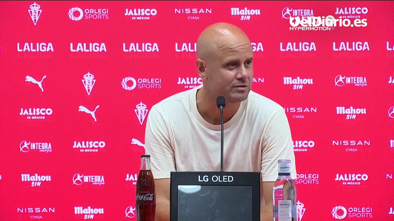 El entrenador del Sporting compara "el gol" con "las chicas en la discoteca": "Cuanto más te acercas, ellas más se alejan"