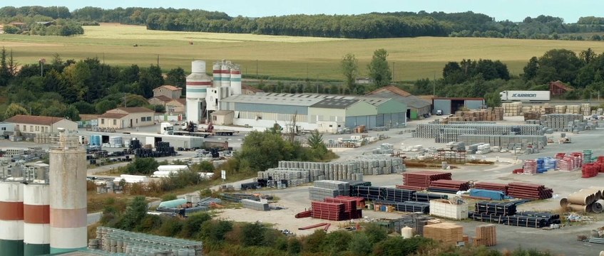 À terre promise Bande-annonce VF