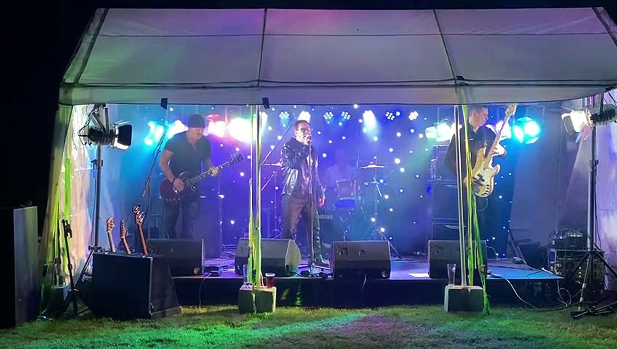 Pledfest music festival at the Pledwick Well Inn - video Dailymotion