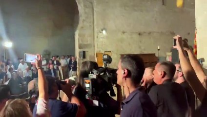 Crits d’independència quan surt el president Aragonès