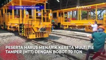 Momen Menegangkan Pegawai PT KAI Cirebon Lomba Tarik Kereta 70 Ton!
