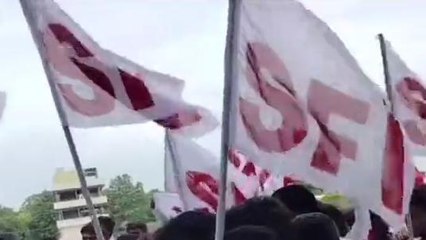 మంచిర్యాల: జిల్లా కలెక్టరేట్ ఎదుట ఆందోళన..!
