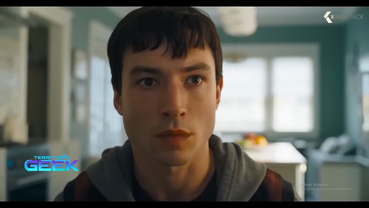 BARRY ALLEN (FLASH)