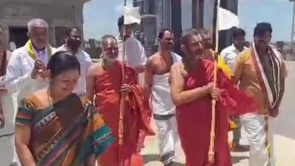 యాదాద్రి: లక్ష్మీనరసింహ స్వామిని దర్శించుకున్న చిన జీయర్ స్వామి