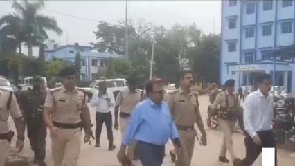 पूर्वी चंपारण: महावीरी झंडा जुलूस में गड़बड़ी फैलाने वालों पर होगी कड़ी कार्रवाई, डीएम व एसपी ने...