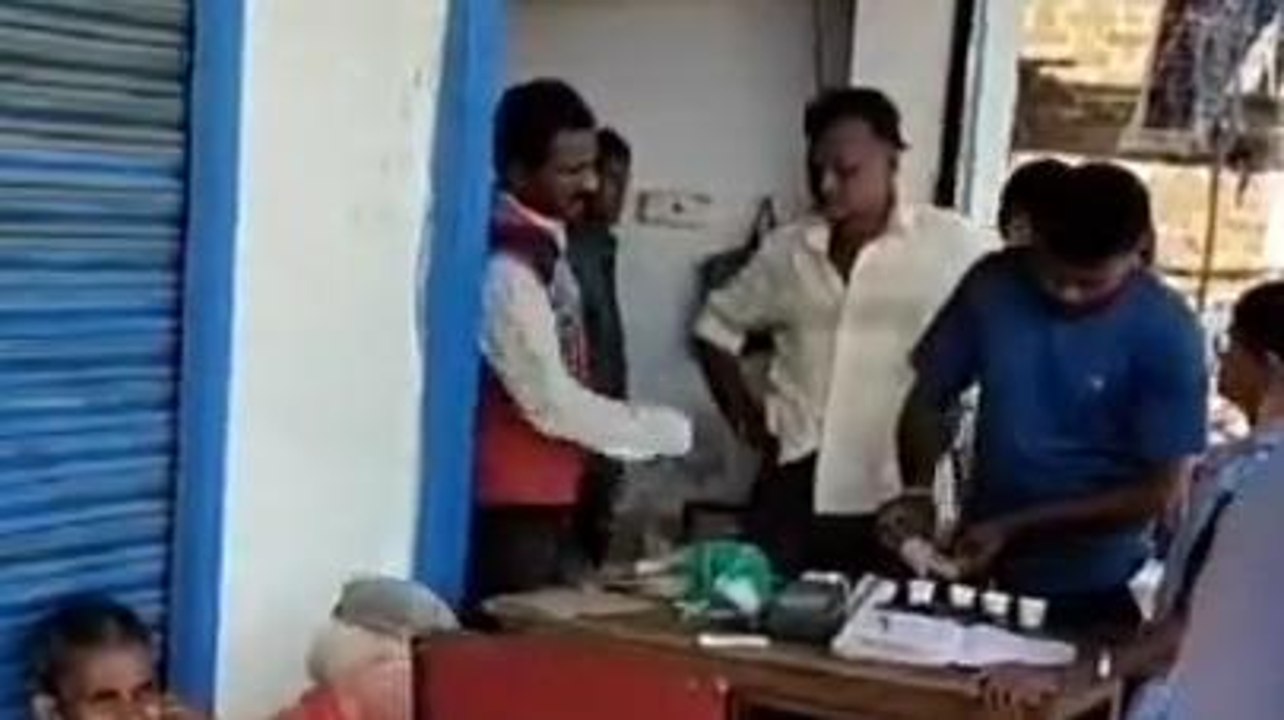 बालाघाट: राशन दुकानों से उपभोक्ताओं को नहीं मिल रहा गेहूं, प्रशासन से लगाई गुहार