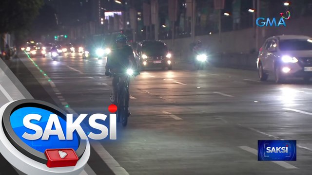 MMDA, nagbabalang maghihigpit sila sa mga motorsiklong dumadaan sa bike lane | Saksi