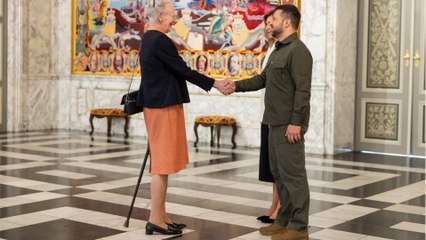GALA VIDÉO - Margrethe II de retour au Danemark : la reine obligée d’écourter ses vacances