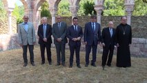 Puigdemont reivindica la figura de Pau Casals en un acto celebrado en Francia