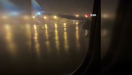 ABD'yi Hilary Kasırgası vurdu! Yolcu uçağı sert iniş yaptı, facianın eşiğinden dönüldü