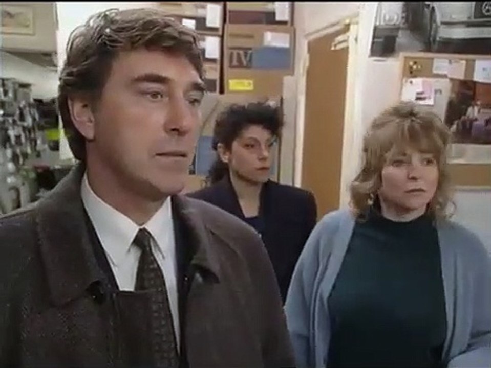 The Bill S12E28 Perfect Match