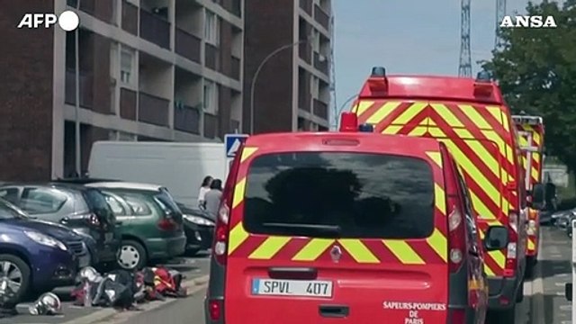 Francia, tre morti e diversi feriti in un incendio vicino a Parigi