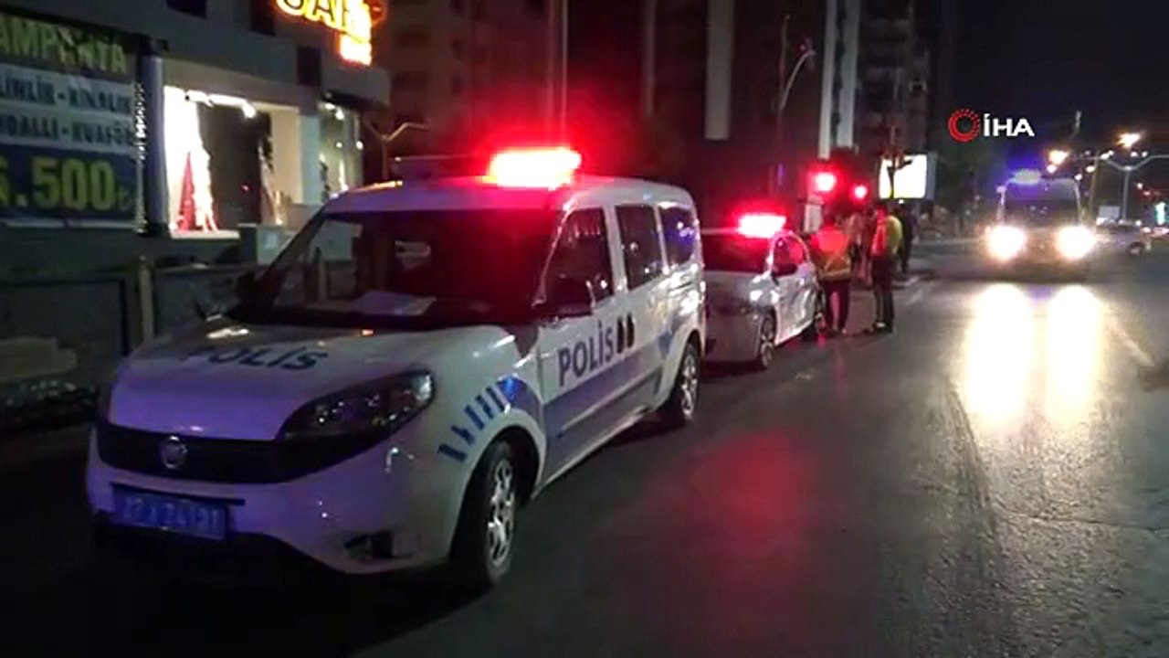Gaziantep'te araç yayaya çarptı: 4 yaralı